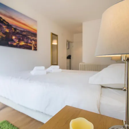 - Entrecampos Apartman