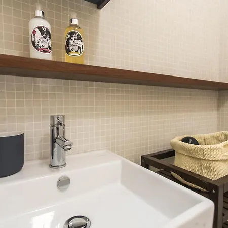 - Entrecampos Apartman